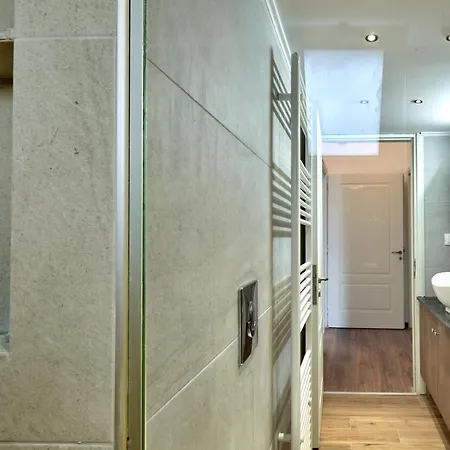 Luxurious House Near The Sea דירה קאטו דרטסו